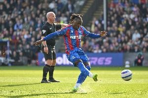 天博中国-电讯报：因热刺水晶宫未达完全协议，阿森纳重新考虑埃泽并敲定他