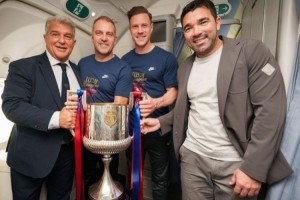 天博体育官网-拉波尔塔晒照庆祝夺冠：祝贺球员&amp;弗里克&amp;全体工作人员，感谢球迷